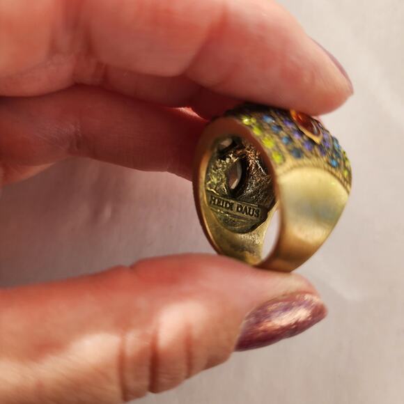 Heidi Daus Cocktail Ring Ornate Bombay Red Multi Crystal Bronze Size 8 - Picture 10 of 11